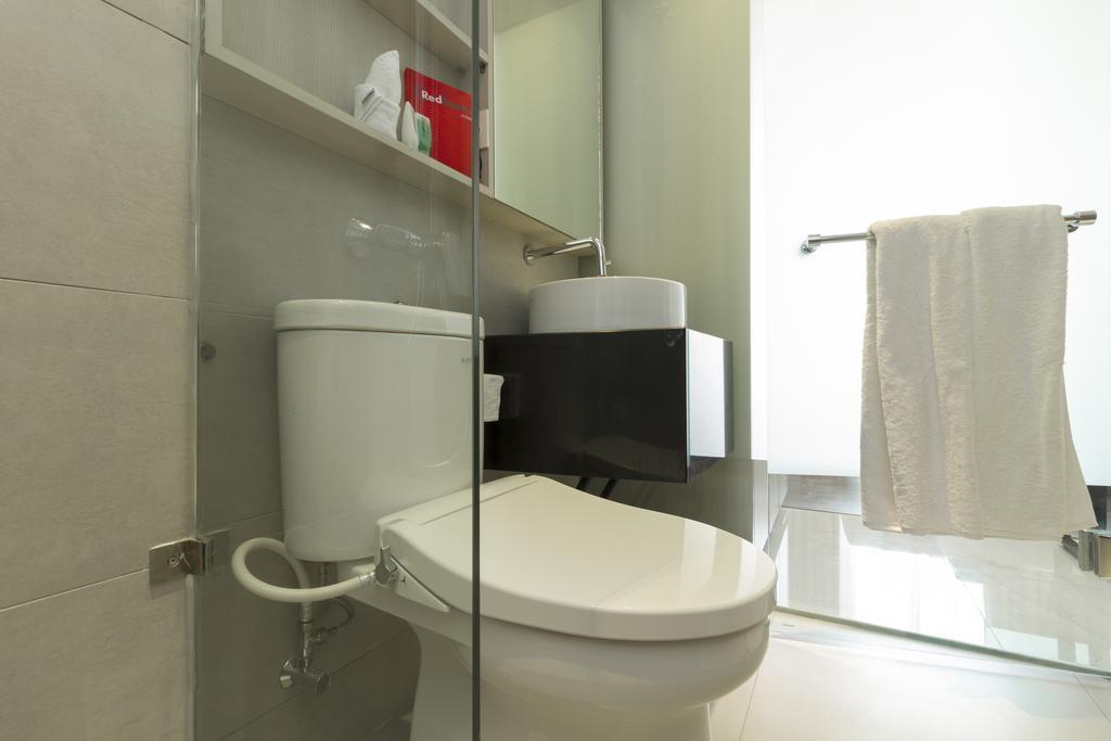 Reddoorz Plus Near Perbanas Jakarta Exterior photo